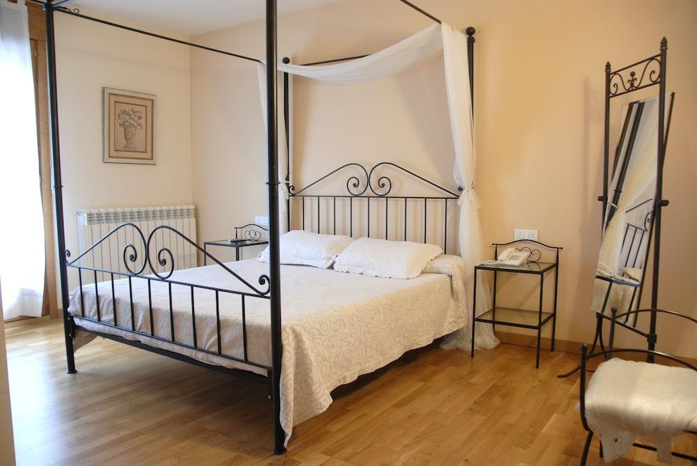 Hotel Els Encantats Espot Extérieur photo