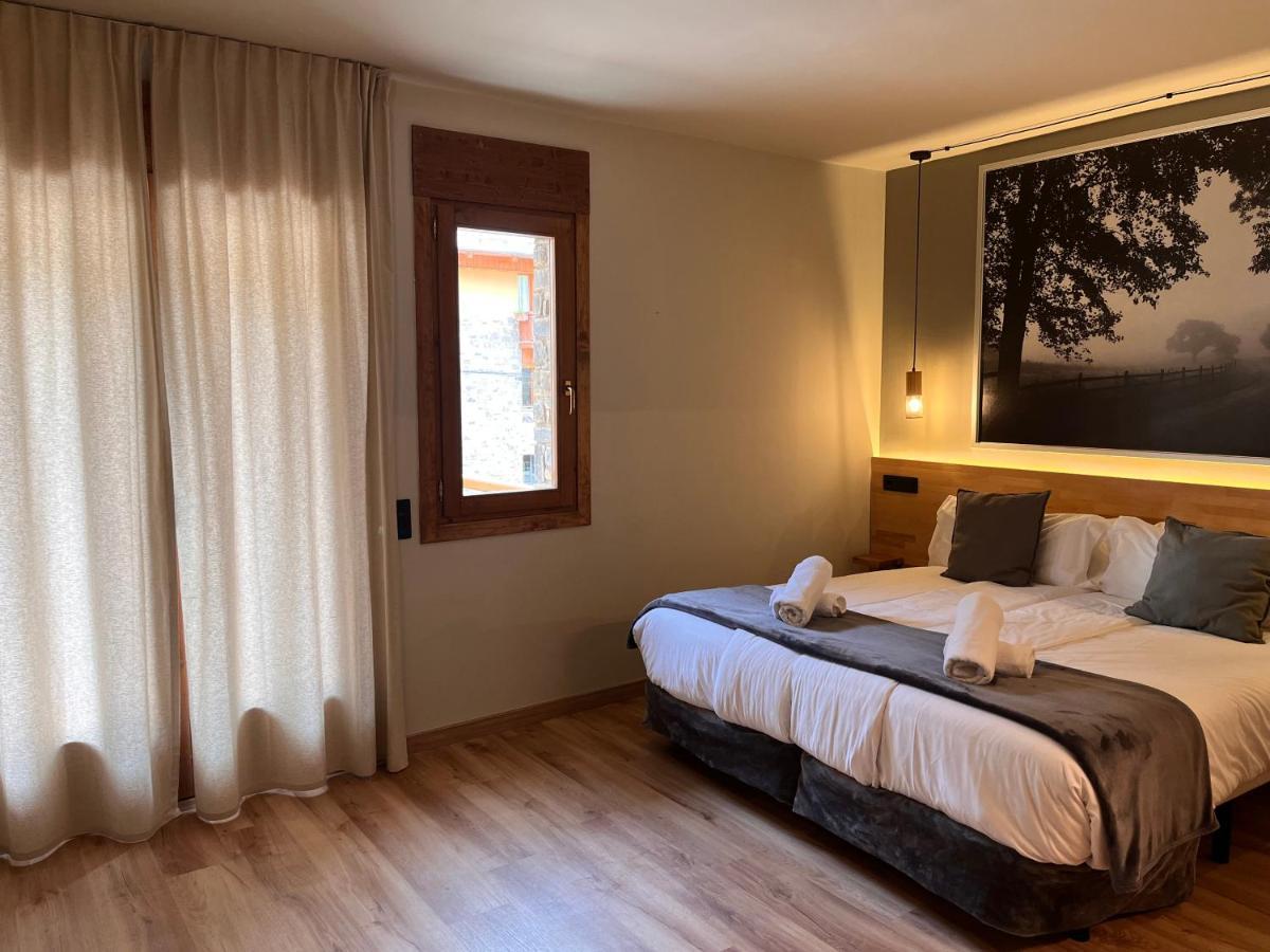 Hotel Els Encantats Espot Extérieur photo