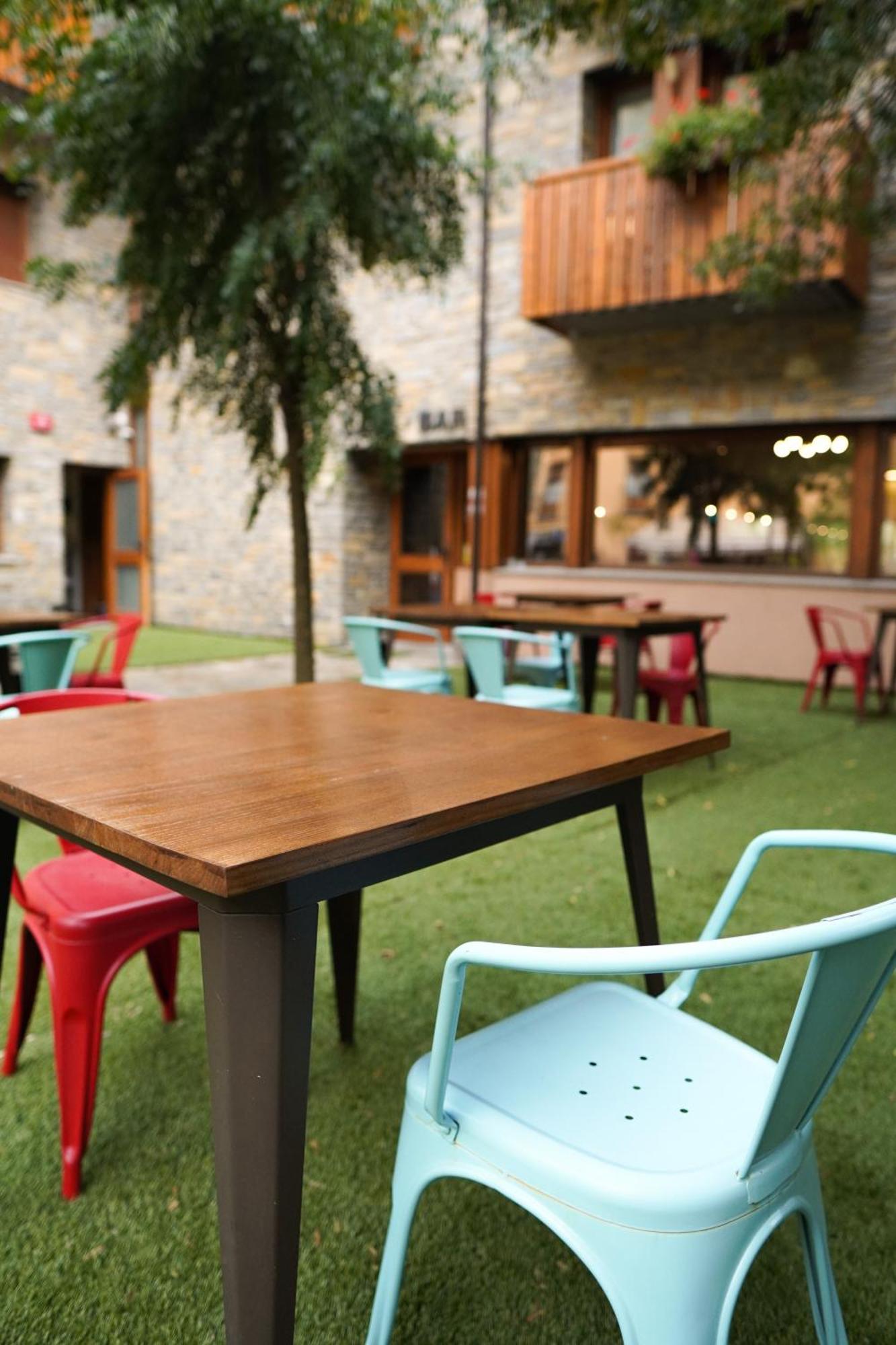 Hotel Els Encantats Espot Extérieur photo