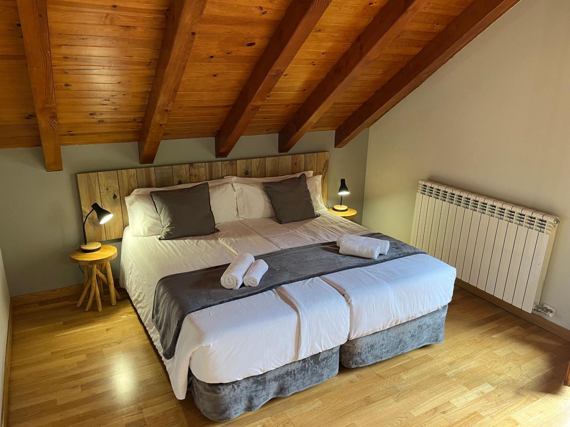 Hotel Els Encantats Espot Extérieur photo